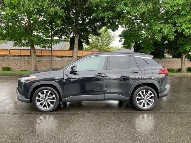 2024 Toyota Corolla Cross XLE