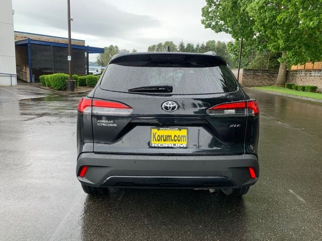 2024 Toyota Corolla Cross XLE