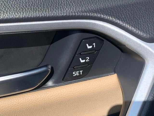 2020 Toyota RAV4 Limited