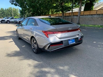 2024 Hyundai Elantra Limited
