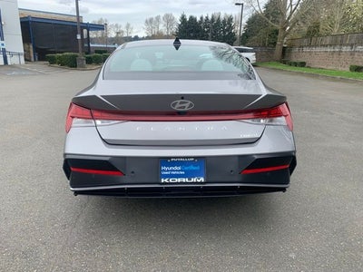 2024 Hyundai Elantra Limited