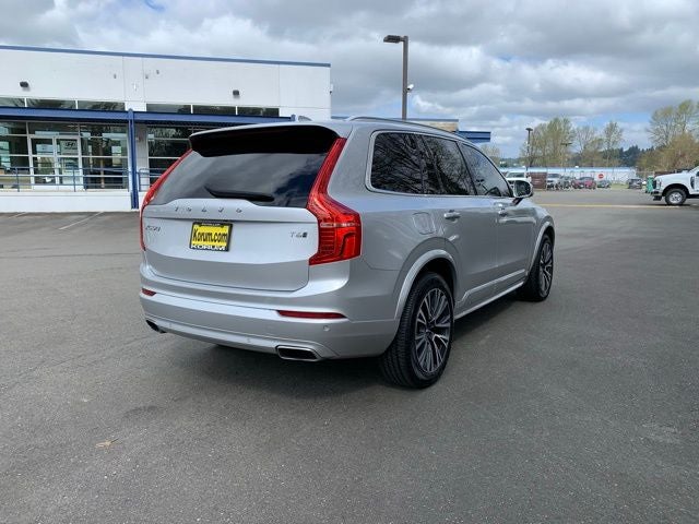 2021 Volvo XC90 T6 Momentum