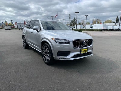 2021 Volvo XC90 T6 Momentum
